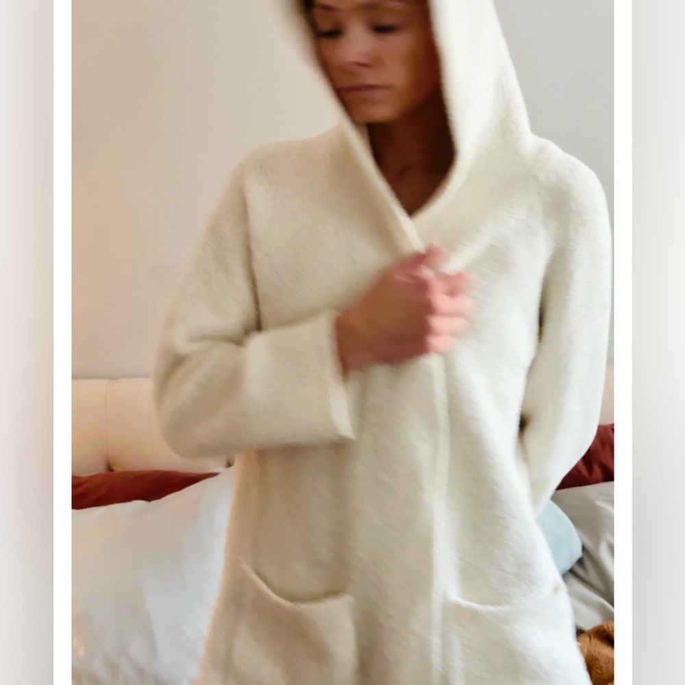 White Fuzzy Top - image 1